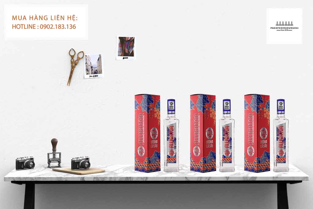 Vodka Cá sấu xanh tết 2020 Ảnh chụp rượu Vodka Cá Sấu Xanh Tết 2020
