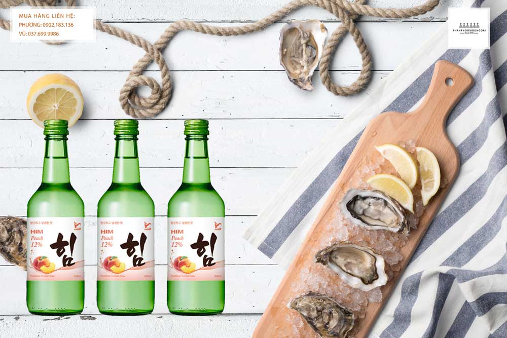 Rượu Soju HIM Peach hương vị trái đào Thưởng thức rượu Soju HIM Peach với hải sản